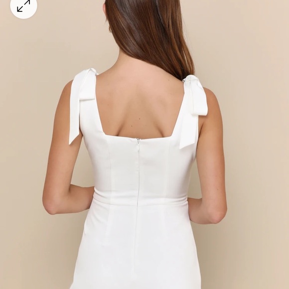 White dress with shoulder ties - Picture 8 of 8